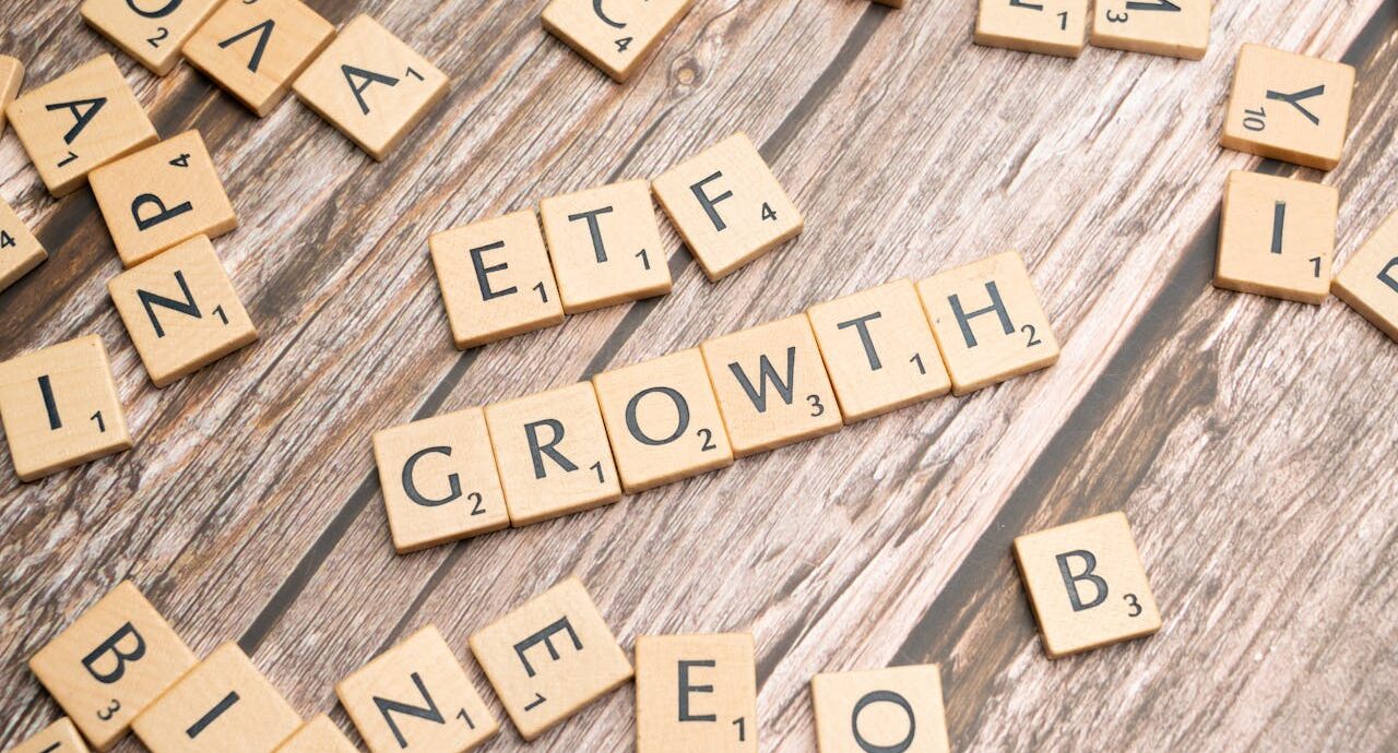 ETF-uri-vs-fonduri-mutuale-2026